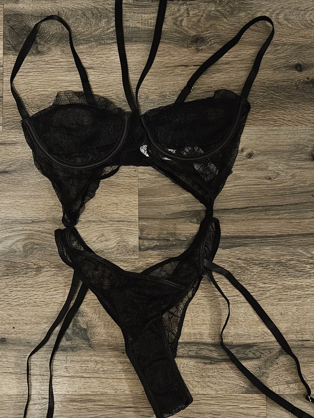 Forplay Black Sheer Lace Underwire Bra & Garter Set